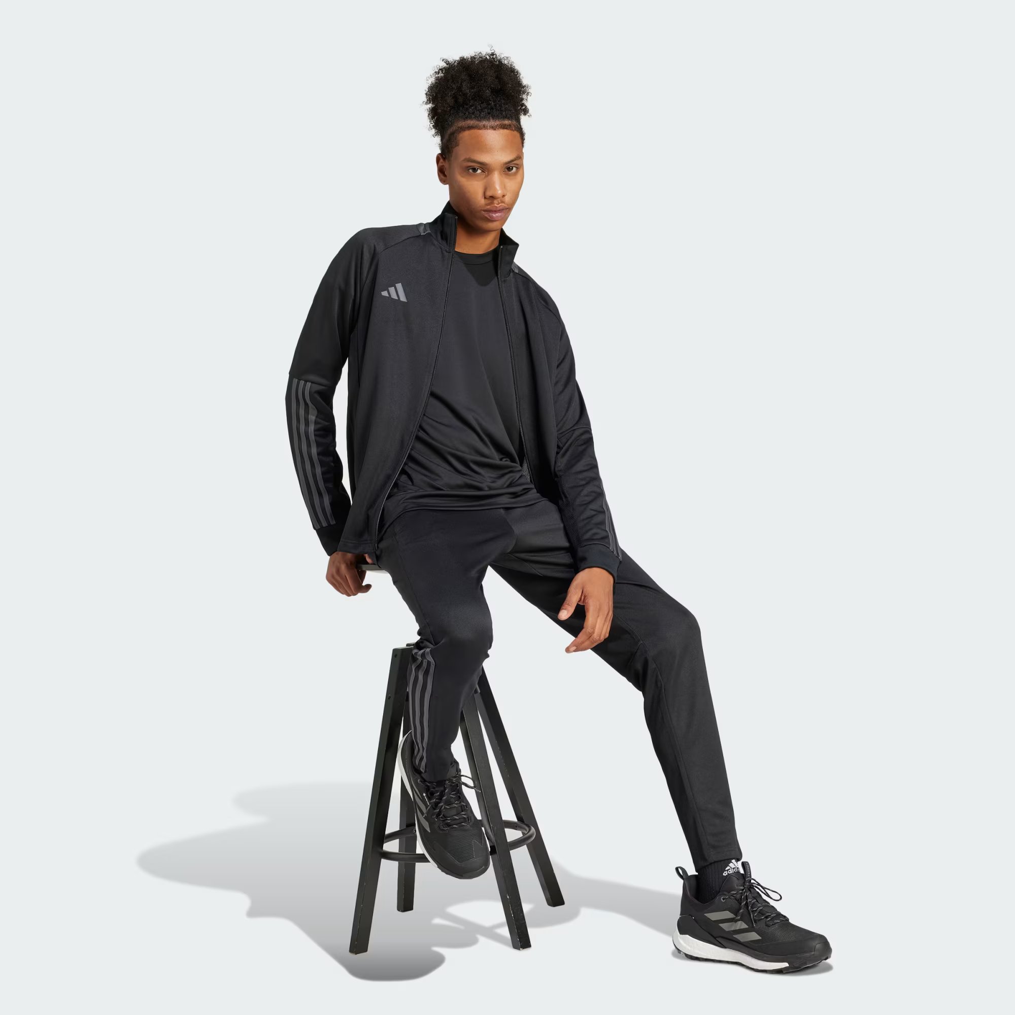 Sereno AEROREADY Cut 3 Stripes Slim Track Jacket Black IW9221 25 model