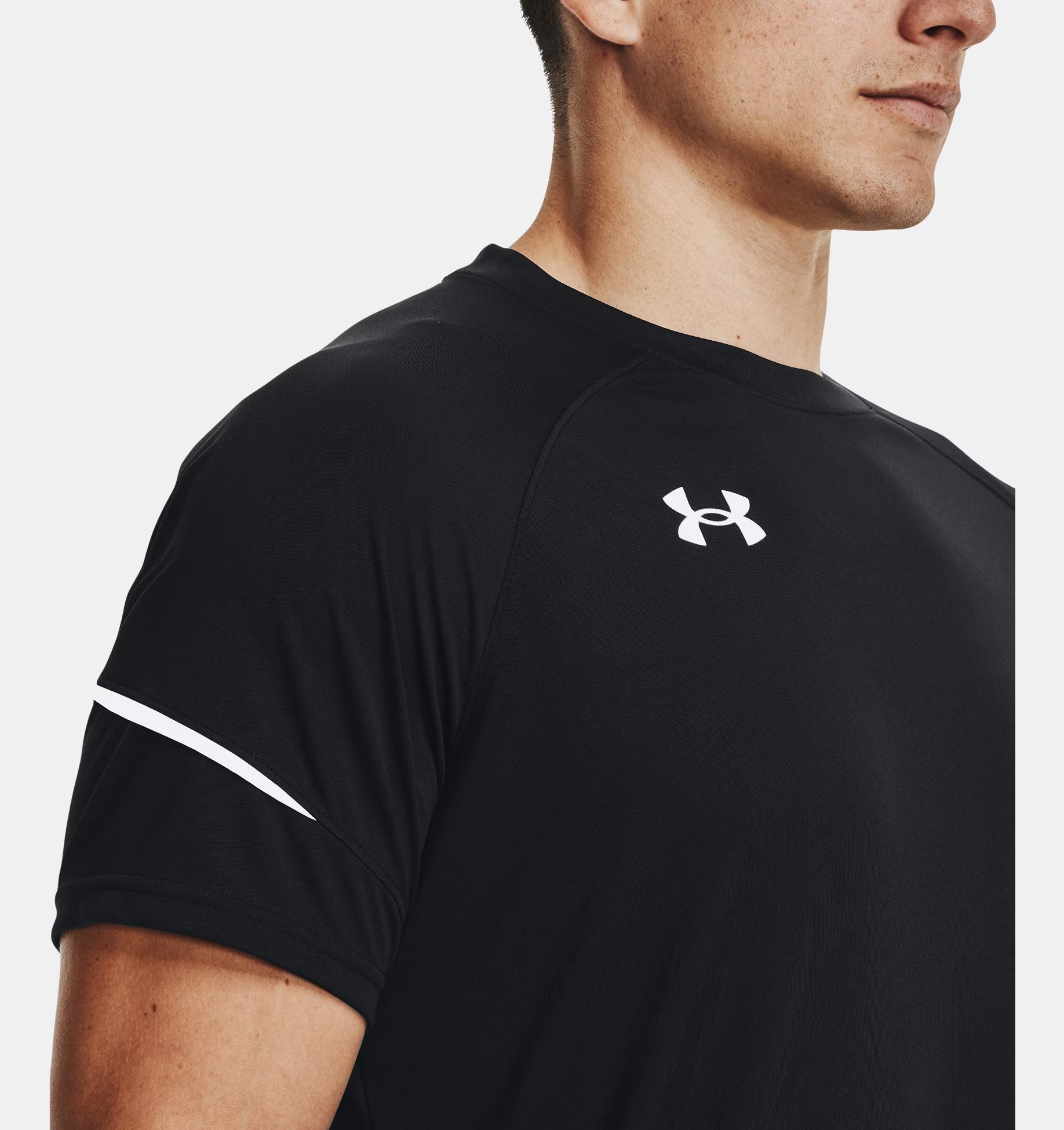 V5 1369053 001 COLLAR